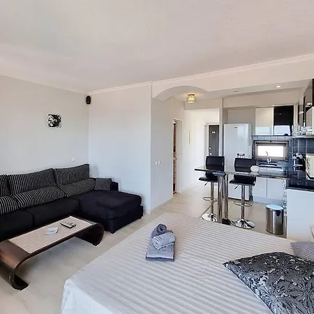 Blue Sea Apartment